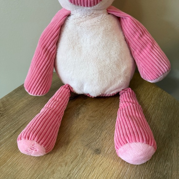 SCENTSY BUDDY Penny The Pig Plush - Picture 3 of 7